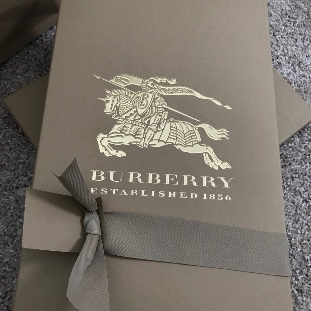 Burberry Gift boxes